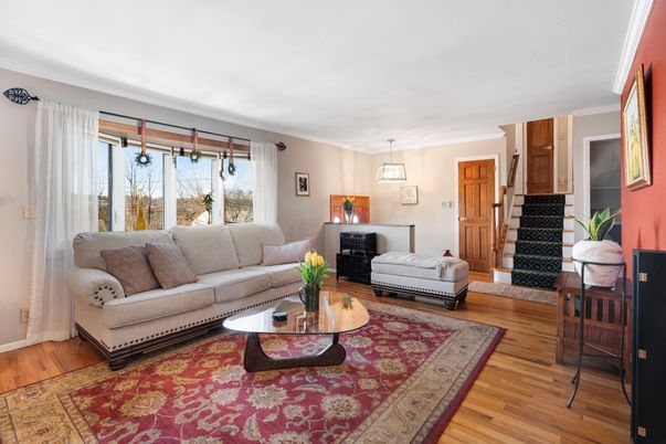 Interior, Living room, Pendant Lights, Wood Texture Flooring