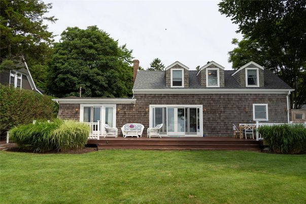 Exterior, Facade, Cape Cod
