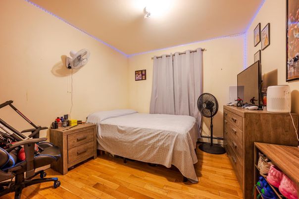 Bedroom, Home Office, Interior, Wood Texture Flooring