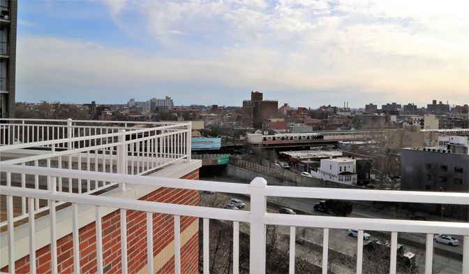 Exterior, Other, Skyline