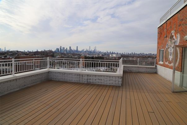 Exterior, Other, Skyline