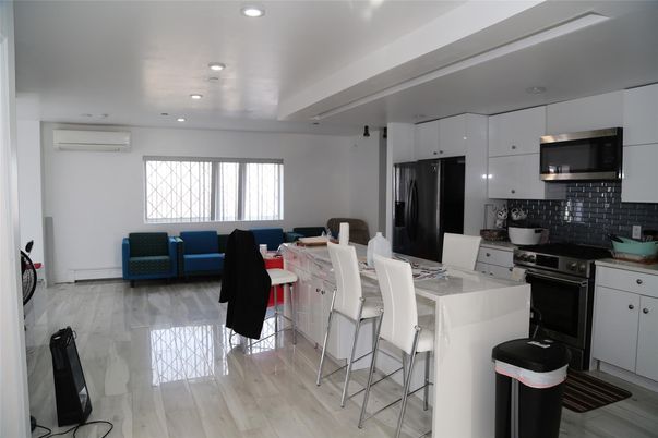 Dining room, Interior, Kitchen, Recessed Lighting, Wood Texture Flooring