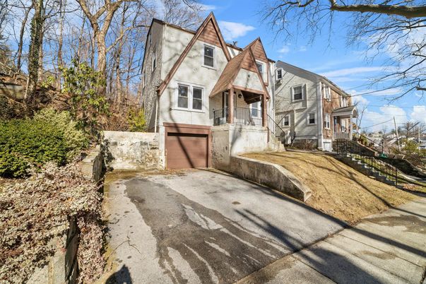 Attached, Exterior, Facade, Tudor Revival