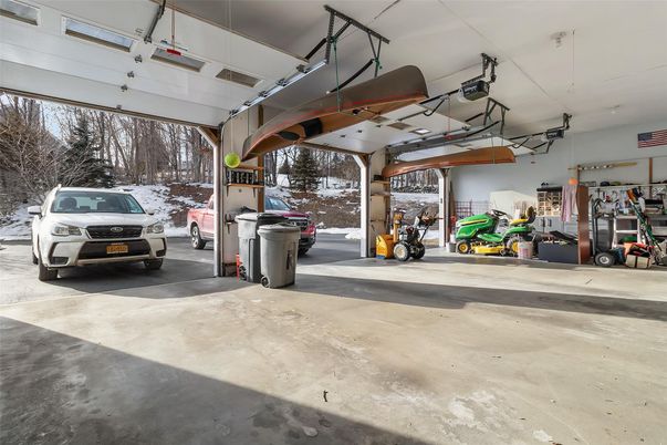 Garage, Interior