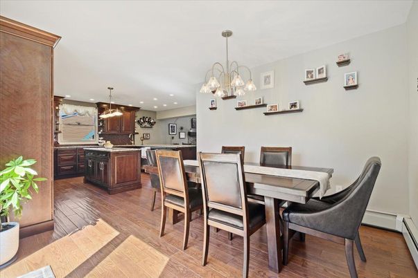 Dining room, Interior, Kitchen, Pendant Lights, Recessed Lighting, Wood Texture Flooring