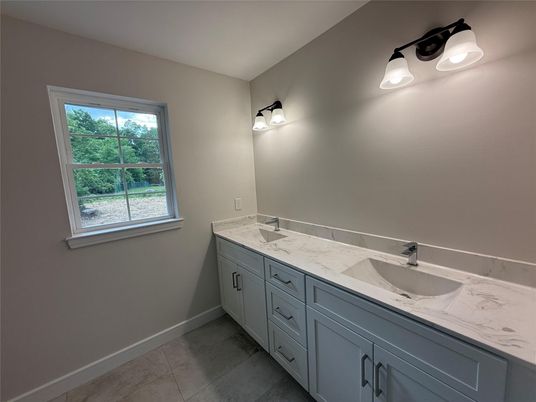 Bathroom, Dual Sink Vanities, Interior