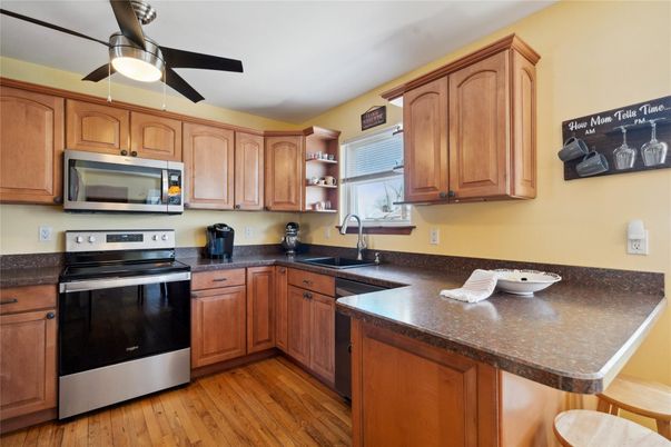 Interior, Kitchen, Wood Texture Flooring