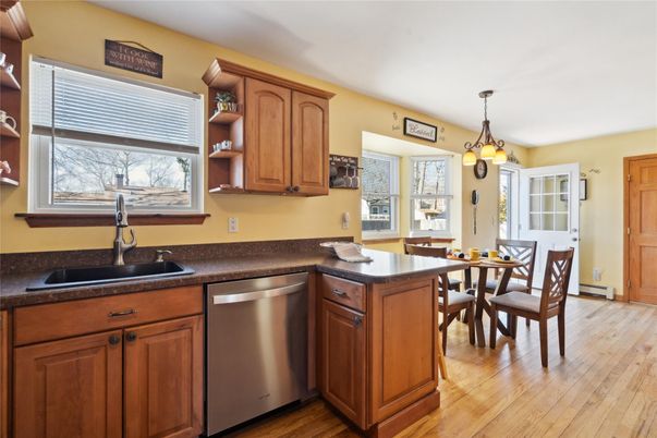 Dining room, Interior, Kitchen, Pendant Lights, Wood Texture Flooring