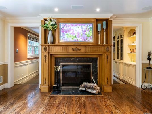 Fireplace, Interior, Recessed Lighting, Wood Texture Flooring