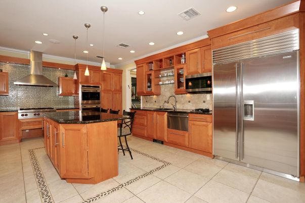 Interior, Kitchen, Pendant Lights, Recessed Lighting, Stainless Steel Appliances