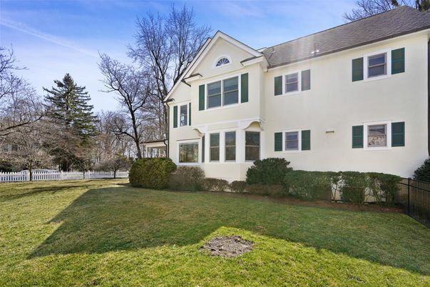 Backyard, Exterior, Facade, Farmhouse