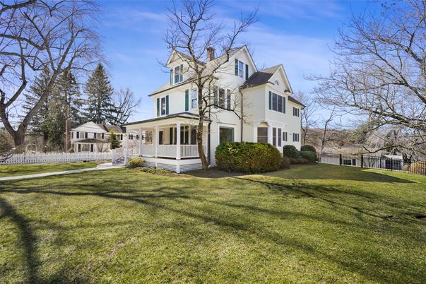 Backyard, Exterior, Facade, Queen Anne Victorian