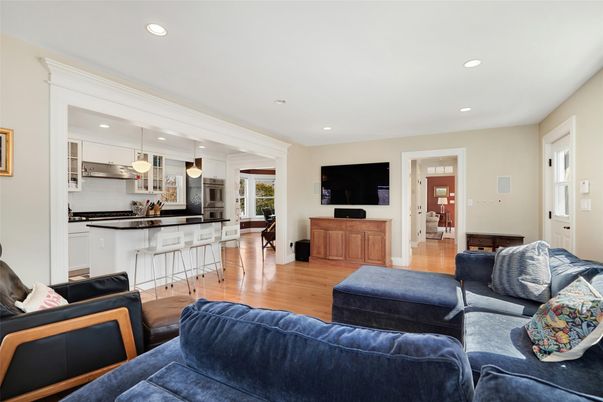 Interior, Kitchen, Living room, Pendant Lights, Recessed Lighting, Stainless Steel Appliances, Wood Texture Flooring