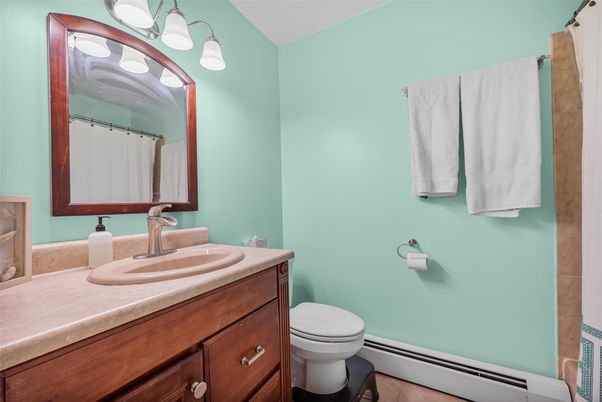Bathroom, Interior, Tile Countertops