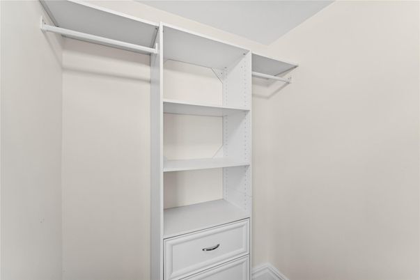 Interior, Walk-in Closets