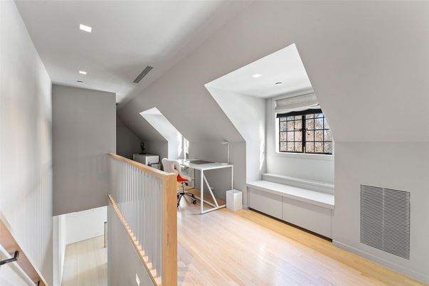 Home Office, Interior, Recessed Lighting, Wood Texture Flooring