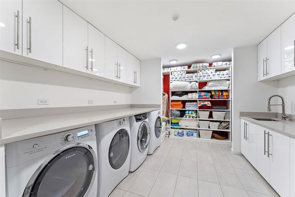 Interior, Recessed Lighting, Washer