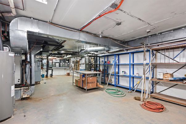 Garage, Interior