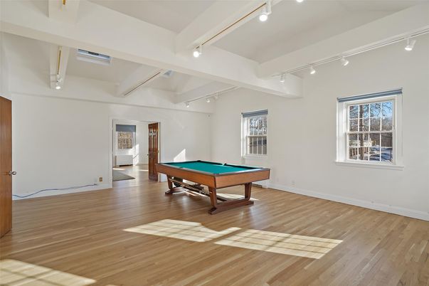Billiard Table, Game Room, Interior, Wood Texture Flooring