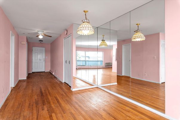 Empty room, Interior, Pendant Lights, Wood Texture Flooring