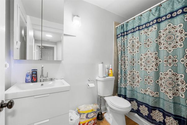 Bathroom, Interior, Recessed Lighting, Wood Texture Flooring