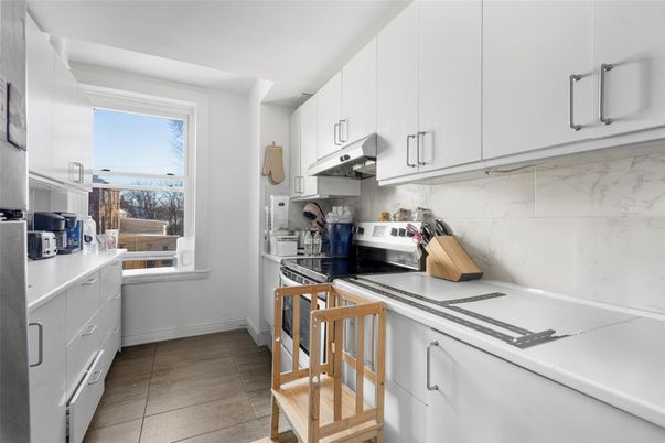 Interior, Kitchen, Marble Walls