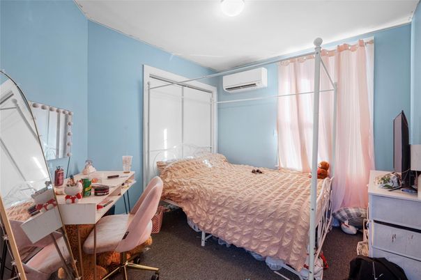 Bedroom, Dining room, Interior