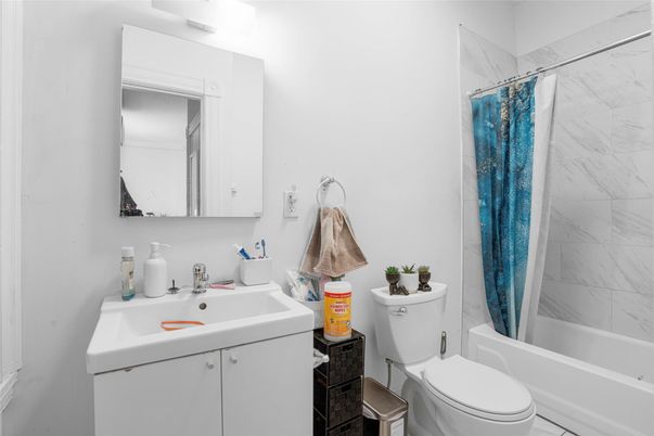 Bathroom, Interior, Marble Walls