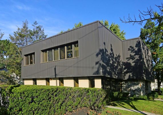 Exterior, Facade, Modern