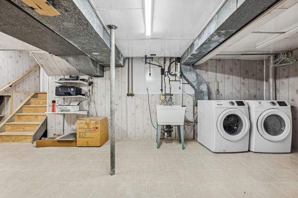 Interior, Washer