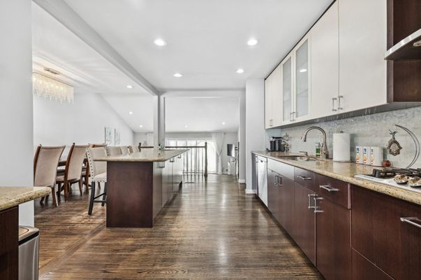 Chandelier, Dining room, Interior, Kitchen, Recessed Lighting, Wood Texture Flooring
