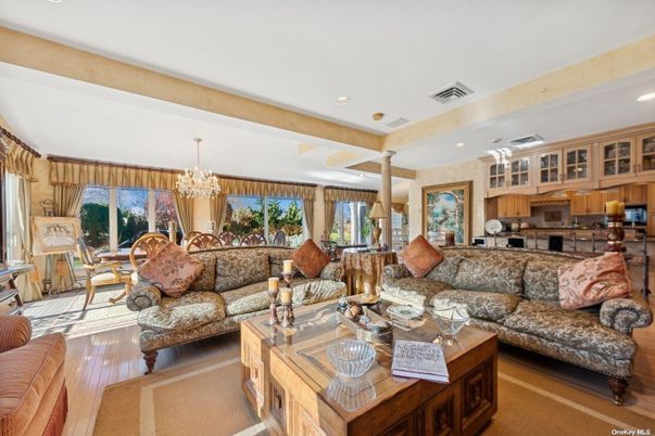 Chandelier, Dining room, Interior, Kitchen, Living room, Recessed Lighting, Wood Texture Flooring