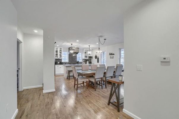 Dining room, Interior, Kitchen, Pendant Lights, Recessed Lighting, Wood Texture Flooring