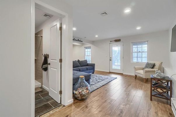 Interior, Recessed Lighting, Wood Texture Flooring