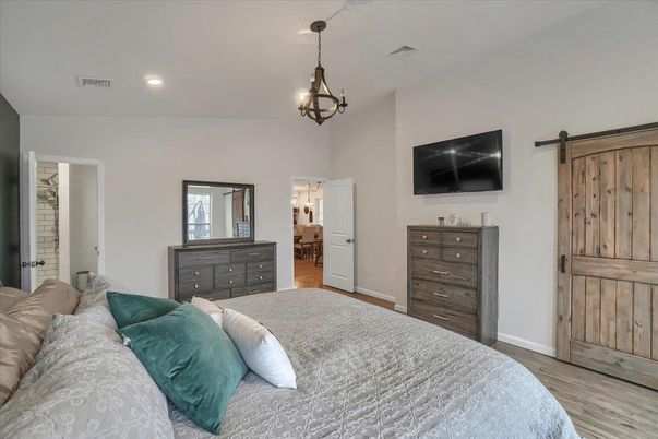 Bedroom, Chandelier, Interior, Pendant Lights, Recessed Lighting, Wood Texture Flooring