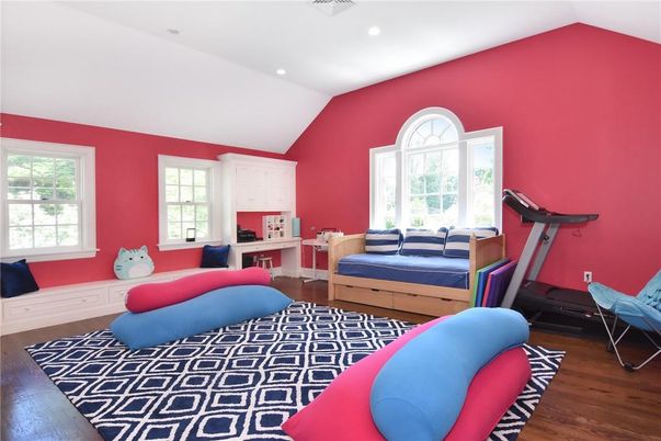 Bedroom, Fitness Equipment, Interior, Recessed Lighting, Wood Texture Flooring