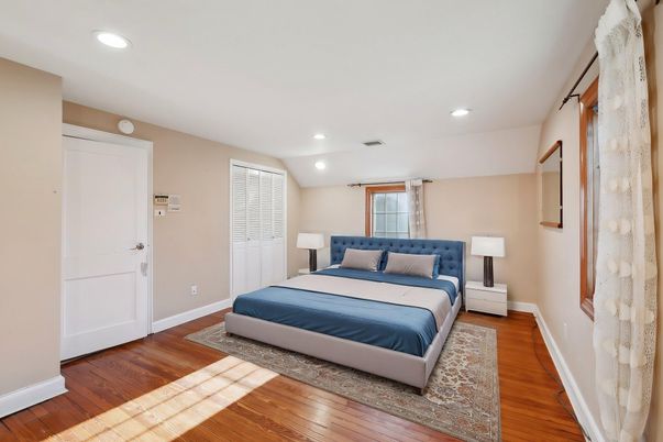 Bedroom, Interior, Recessed Lighting, Wood Texture Flooring