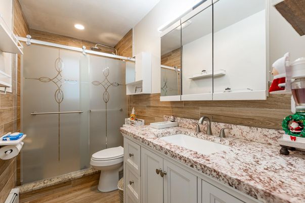 Bathroom, Interior, Recessed Lighting, Wood Texture Flooring