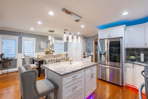 Dining room, Interior, Kitchen, Pendant Lights, Recessed Lighting, Stainless Steel Appliances, Wood Texture Flooring