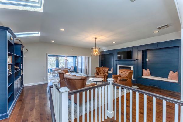 Interior, Pendant Lights, Recessed Lighting, Wood Texture Flooring