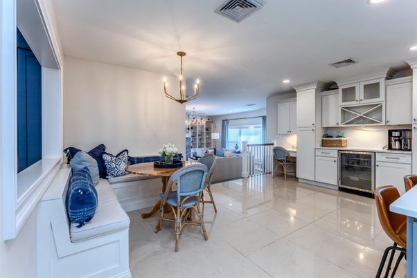 Chandelier, Dining room, Interior, Kitchen, Living room, Recessed Lighting