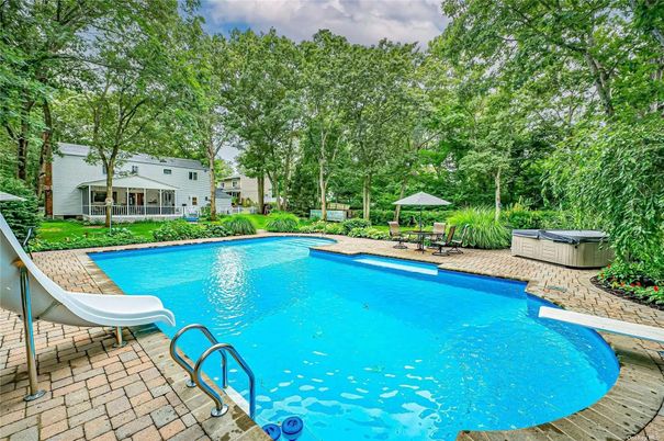 Exterior, Hot Tub, Pool