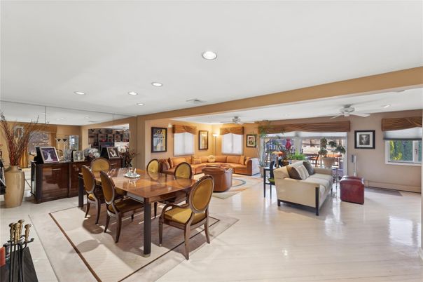 Dining room, Interior, Living room, Recessed Lighting