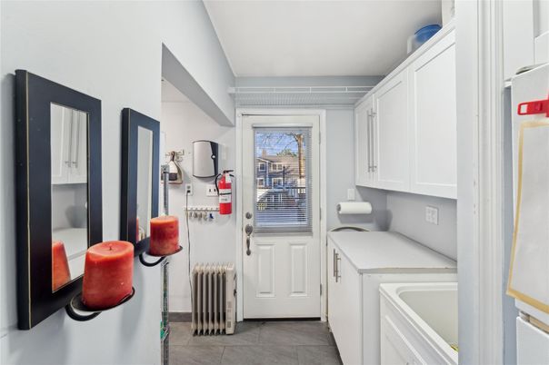 Interior, Washer