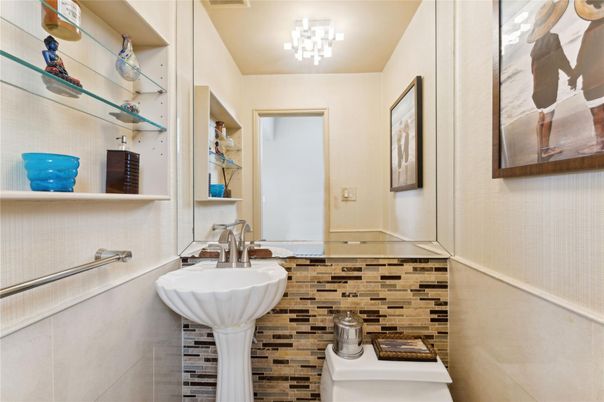 Bathroom, Interior
