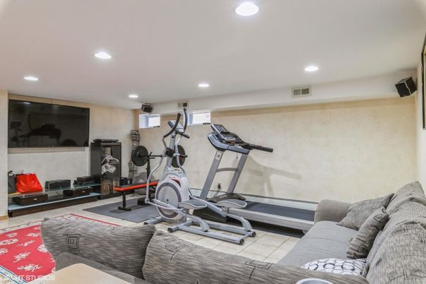Fitness Equipment, Interior, Recessed Lighting