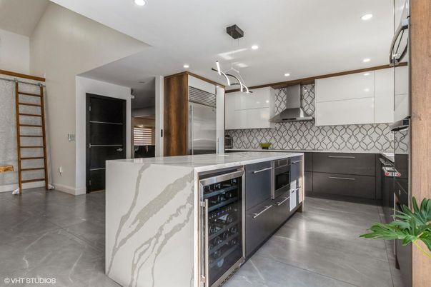 Interior, Kitchen, Pendant Lights, Recessed Lighting, Stainless Steel Appliances