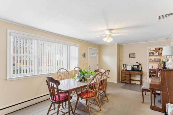 Dining room, Interior