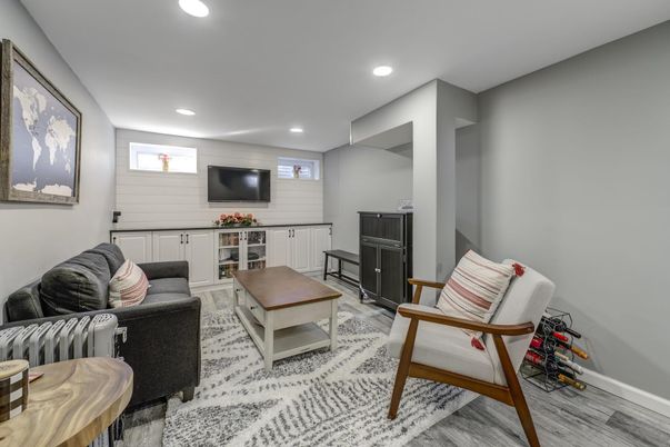 Interior, Living room, Recessed Lighting, Wood Texture Flooring