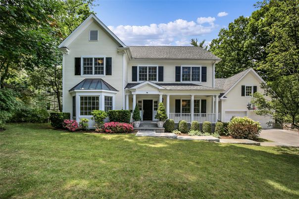 Attached, Exterior, Facade, Farmhouse